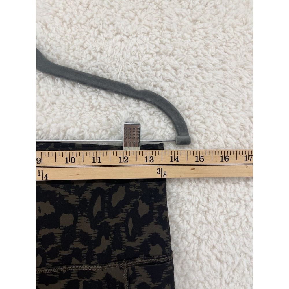 Vuori Studio Pocket Leggings Women's Size S Olive Black Leopard Print - Picture 5 of 7